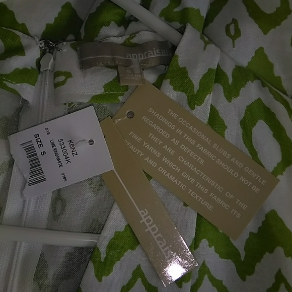 NWT Appraisal size S V-NECK Sleeveless lime rind/g - Picture 5 of 8